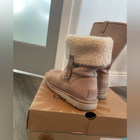 UGG Boots - Picture 9 of 11